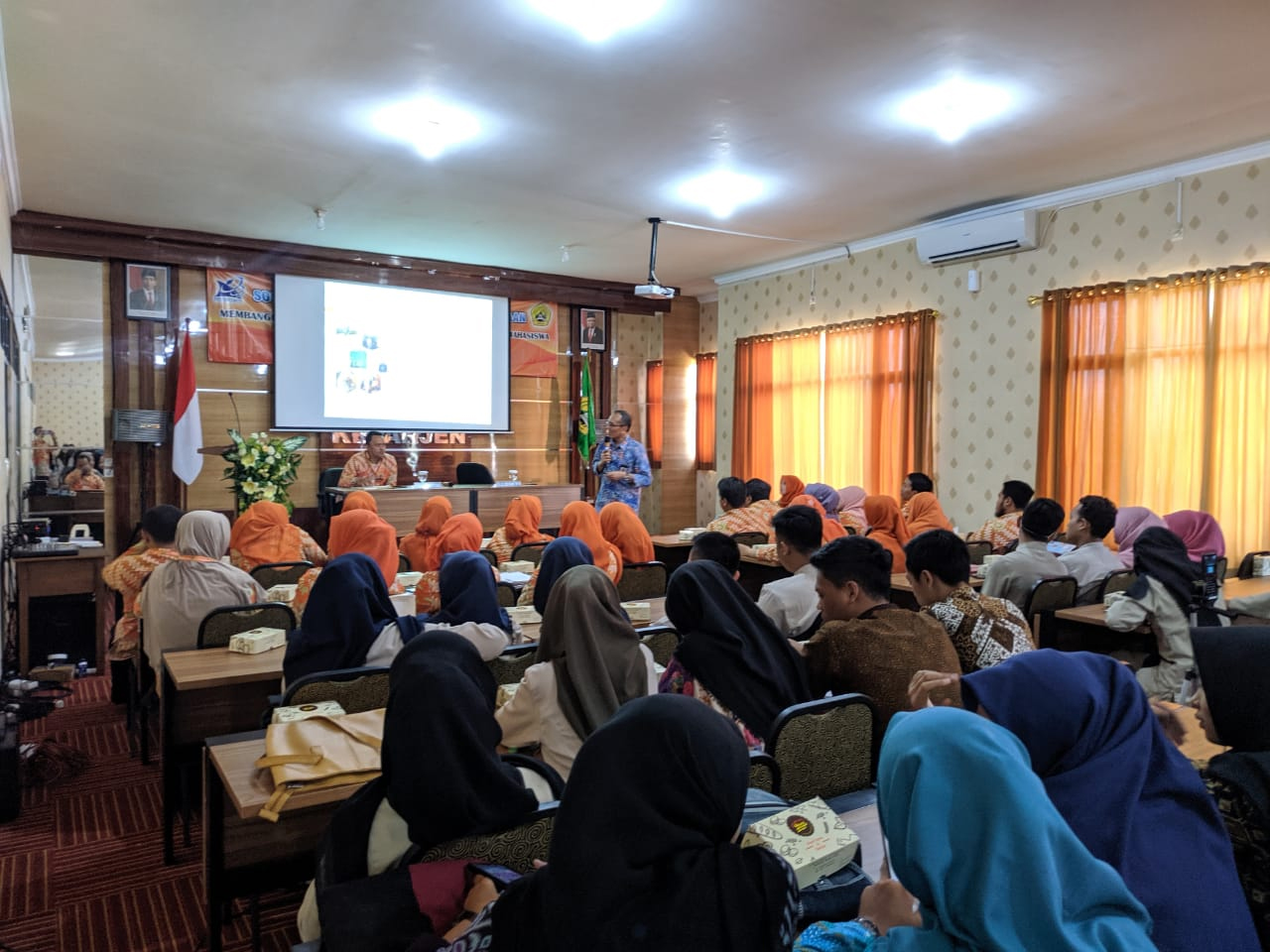 Membangun Reputasi Kampus STIKes Kepanjen melalui Sosialisasi Program Kreativitas Mahasiswa Dikti (5)